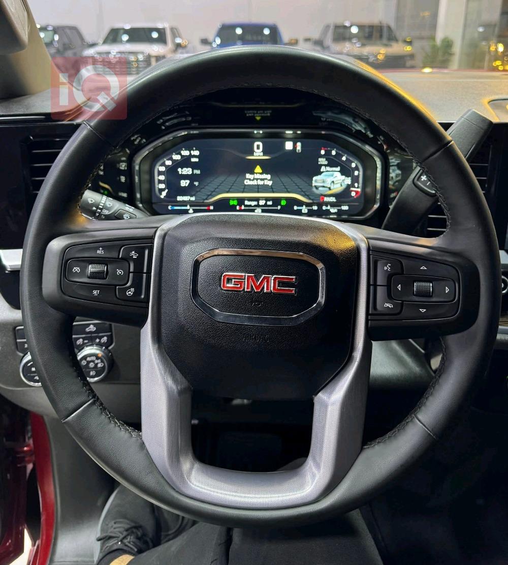 GMC Sierra
